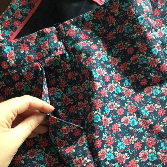 346 Brooks Brothers Floral Midi Skirt, 12 - Picture 6 of 9